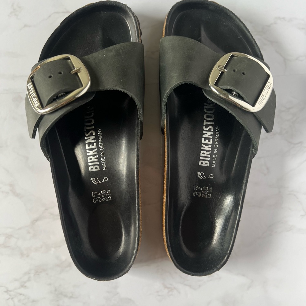 Birkenstock Madrid Big Buckle Sandals (black) size 37/ 6-6.5 women’s